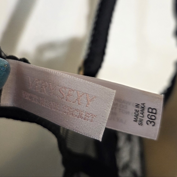 Victoria's Secret Very Sexy Babydoll 36B - Picture 6 of 9